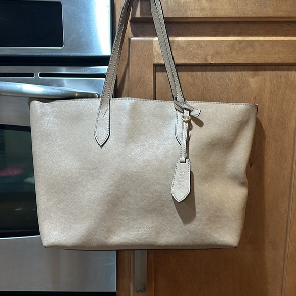Beautiful tan leather Burberry large zipper tote shoulder bag w check interior - Picture 15 of 15
